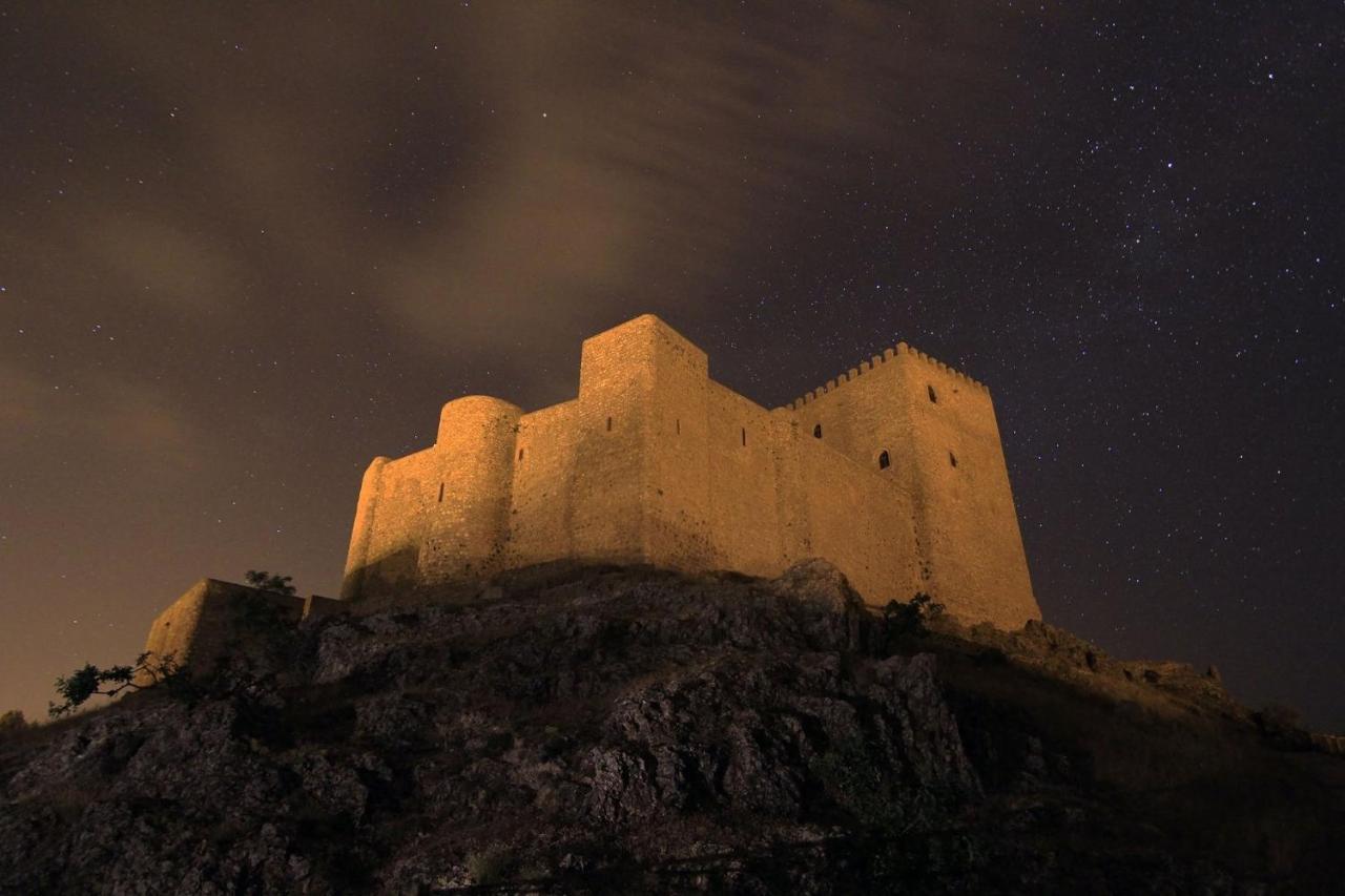 Vila Mesoncillo Neo Hornos Exteriér fotografie